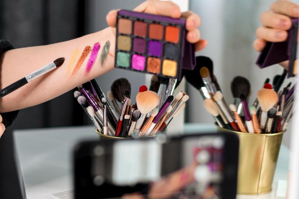 Avant-Garde Makeup Techniques