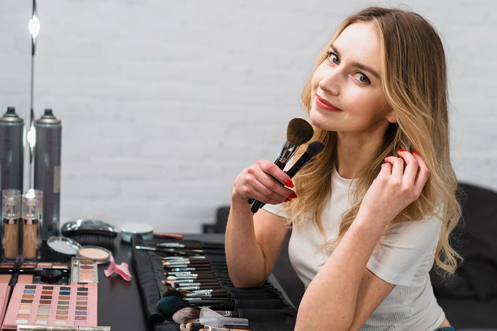 Internet Makeup Classes for Self-Directed Learning