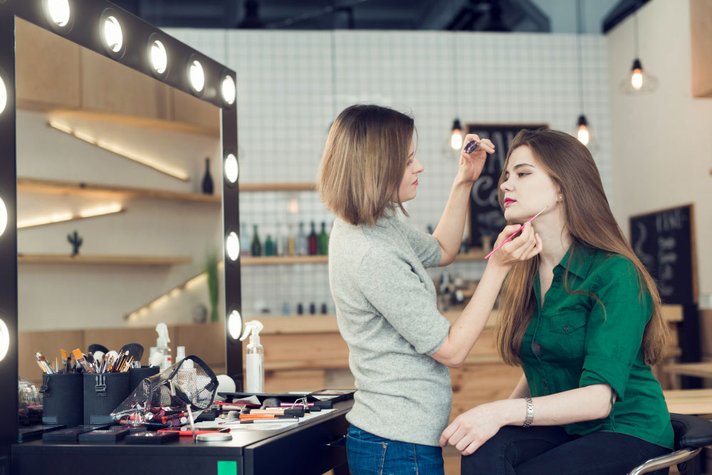 Advanced Makeup Artist Course