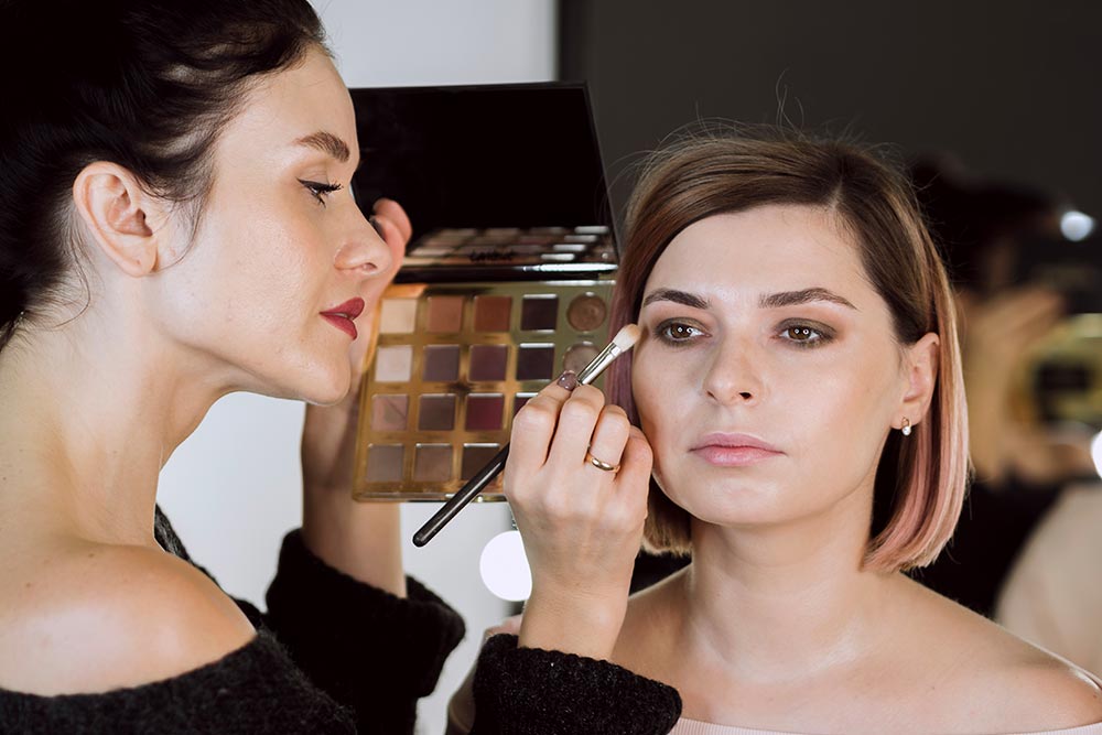 Artistic Beauty Programs - Unleash Your Creative Potential